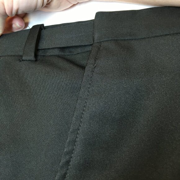 Jos A Bank Mens Size 52 Traveler Collection Black Shorts in Excellent Condition - Picture 5 of 10